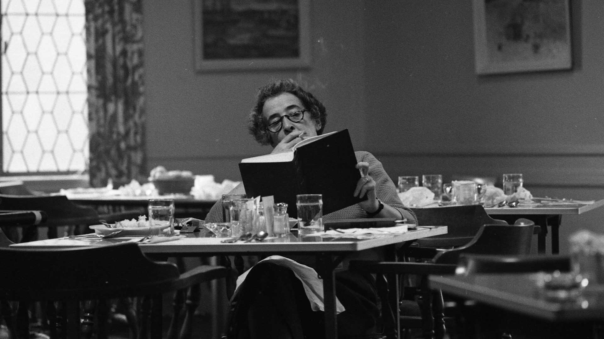 Hannah Arendt.